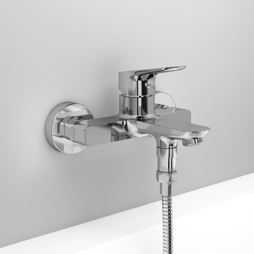 Смеситель для ванны с душем Iddis Spin SPISB02i02WA купить в Москве.